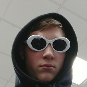 Meet your Posher, Cody